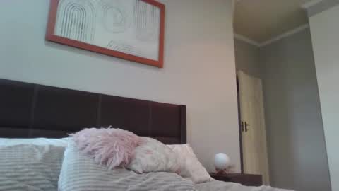 Snapshot of vera1983xx chatting on 12.13.24 vera1983xx online show from 12.13.24