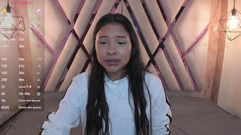 Snapshot of verabest chatting on 12.31.24 Domelipa online show from 12.31.24