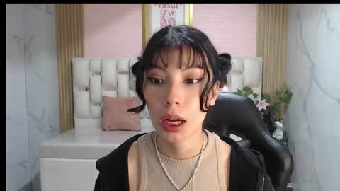Snapshot of verana_s chatting on 10.17.25 Verana online show from 10.17.25