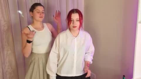 Snapshot of verenamalasky chatting on 10.10.25 Kate and Anna online show from 10.10.25