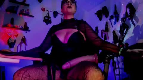 mistress VERESSKA ARDILA online show from 12.22.25