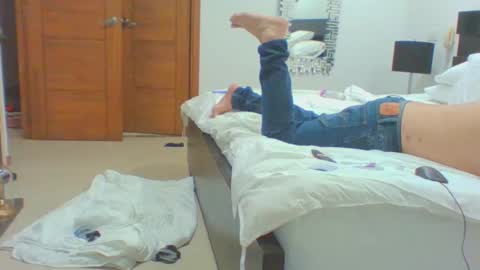 Snapshot of vergagolosa22 chatting on 10.10.25 vergagolosa22 online show from 10.10.25