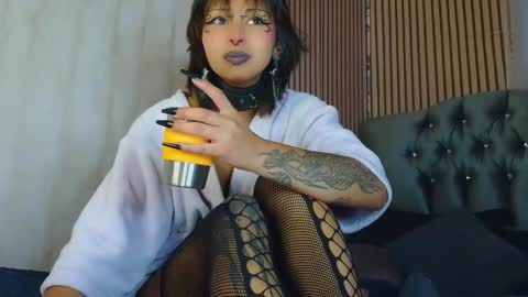 Snapshot of verhona_vlad chatting on 02.11.25 verhona_vlad online show from 02.11.25