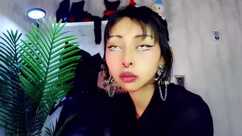 Snapshot of verhona_vlad chatting on 03.04.25 verhona_vlad online show from 03.04.25