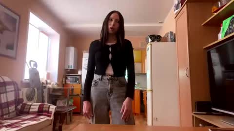 Lily online show from 04.23.26