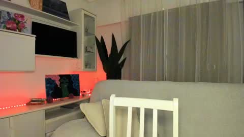 Lolitalolz online show from 02.26.25