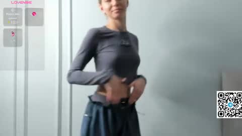 Snapshot of veronica_burns chatting on 07.24.26 Anny online show from 07.24.26