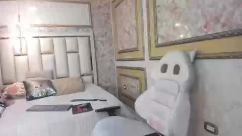 Veronica  online show from 03.05.26