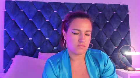Veronica Olson online show from 01.07.25
