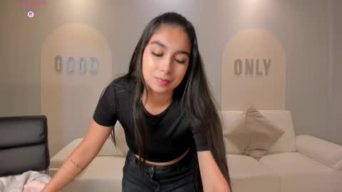 Vero  online show from 11.28.25