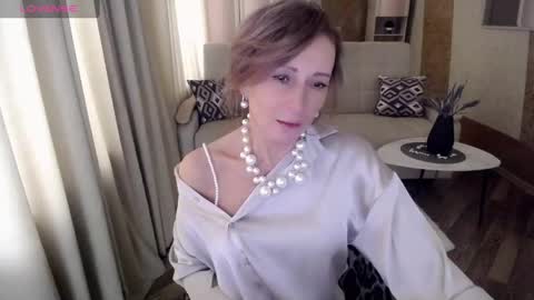 Helen online show from 01.25.25