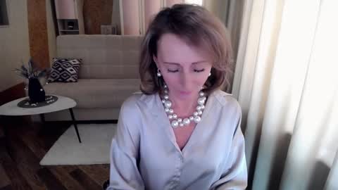 Helen online show from 02.21.25