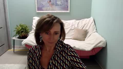 Helen online show from 03.11.25