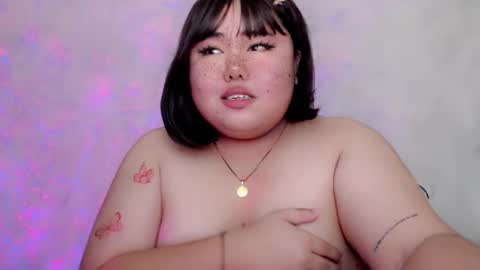 Snapshot of veronicakisses chatting on 10.19.25 MS. VERONICA 22 I love Aza 3 online show from 10.19.25