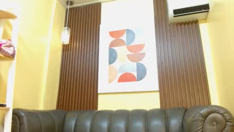 Veronica Robles online show from 10.31.25