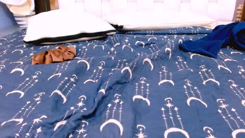 Veronica Robles online show from 03.25.26