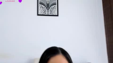 Snapshot of veronicatonu chatting on 10.10.25 VeronicaTonu online show from 10.10.25