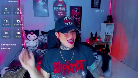 Miss Veronika online show from 10.06.25