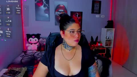 Miss Veronika online show from 10.14.25