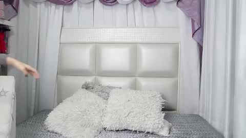 Vernica online show from 02.25.25