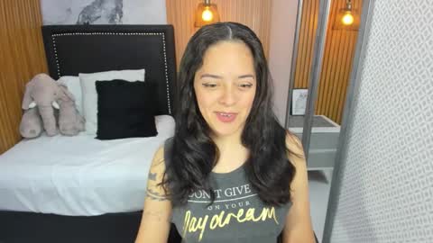 Snapshot of verostone1 chatting on 09.26.25 VEROS online show from 09.26.25