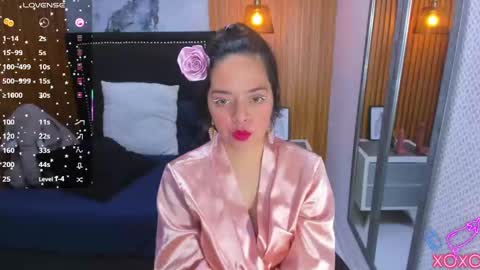 Snapshot of verostone1 chatting on 10.07.25 VEROS online show from 10.07.25