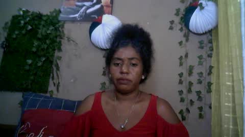 Snapshot of verronique1511 chatting on 06.25.26 verronique1511 online show from 06.25.26