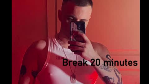 Snapshot of vers_gay chatting on 01.30.25 Ethan online show from 01.30.25