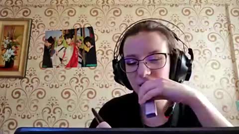 Snapshot of versieskains chatting on 08.02.26 versieskains online show from 08.02.26