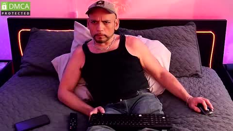 Snapshot of verspig7 chatting on 02.26.25 VersPig7 online show from 02.26.25