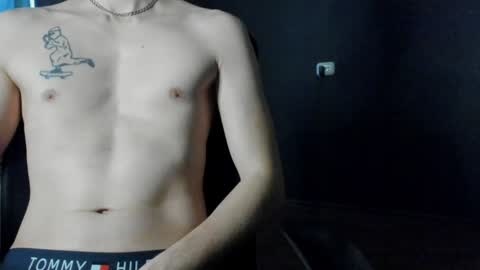 Snapshot of veryslim chatting on 02.07.25 Arch online show from 02.07.25