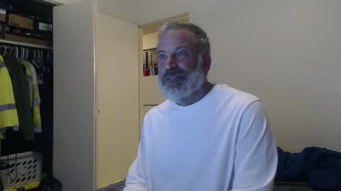 hairy man online show from 01.24.25