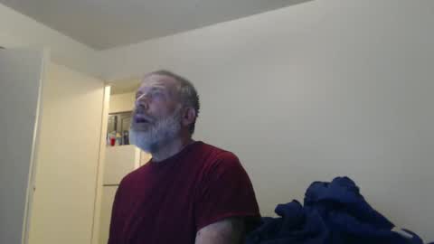 hairy man online show from 02.04.25