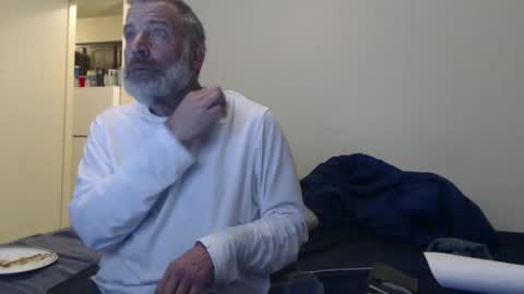hairy man online show from 02.15.25