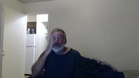 Snapshot of veryveryhairmanindenver chatting on 10.10.25 hairy man online show from 10.10.25