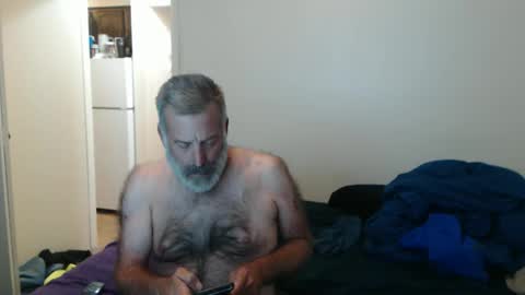 Snapshot of veryveryhairmanindenver chatting on 10.21.25 hairy man online show from 10.21.25