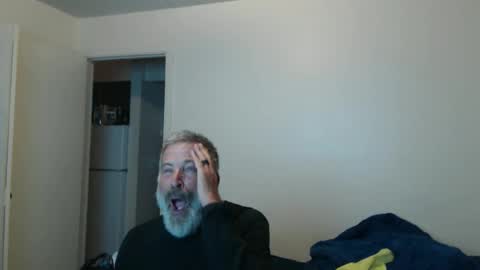 Snapshot of veryveryhairmanindenver chatting on 10.24.25 hairy man online show from 10.24.25