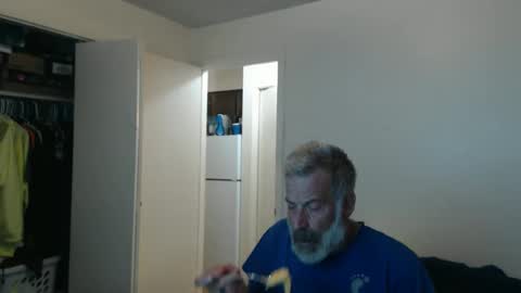 Snapshot of veryveryhairmanindenver chatting on 02.25.26 hairy man online show from 02.25.26