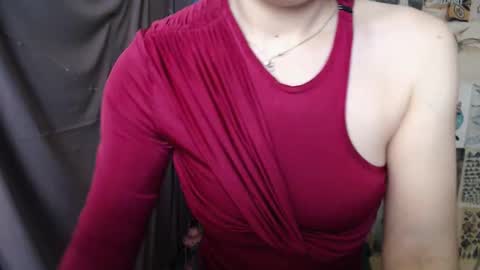 veryveryvery_shy online show from 12.11.24