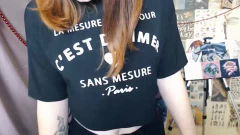 veryveryvery_shy online show from 12.23.24