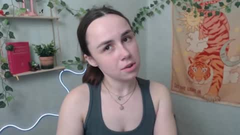 veryveryvery_shy online show from 04.16.26