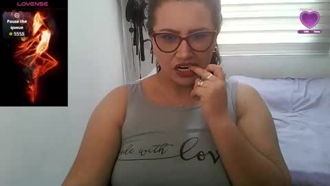 Vesper Vixen online show from 09.19.25