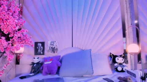 Snapshot of vespervelvet chatting on 04.18.26 Vesper Velvet online show from 04.18.26