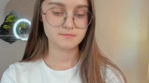Snapshot of veta_cute chatting on 07.12.26 Emma Sofa online show from 07.12.26
