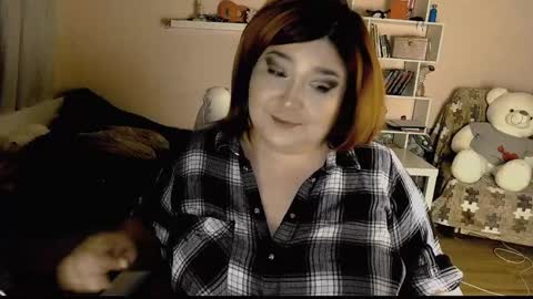 Snapshot of vi__vixen chatting on 12.17.24 Vi Vixen online show from 12.17.24