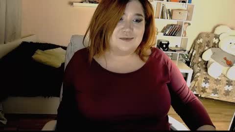 Snapshot of vi__vixen chatting on 12.19.24 Vi Vixen online show from 12.19.24