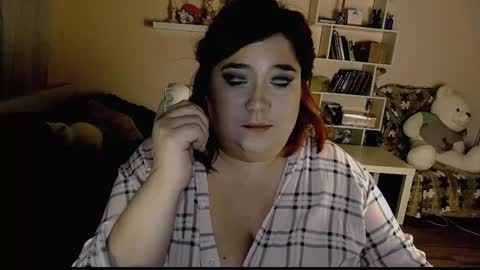 Snapshot of vi__vixen chatting on 01.14.25 Vi Vixen online show from 01.14.25