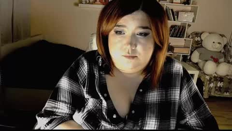 Snapshot of vi__vixen chatting on 02.06.25 Vi Vixen online show from 02.06.25