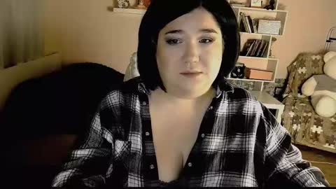 Snapshot of vi__vixen chatting on 02.28.25 Vi Vixen online show from 02.28.25