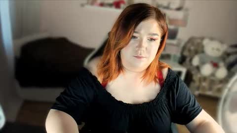 Snapshot of vi__vixen chatting on 09.21.25 Vi Vixen online show from 09.21.25